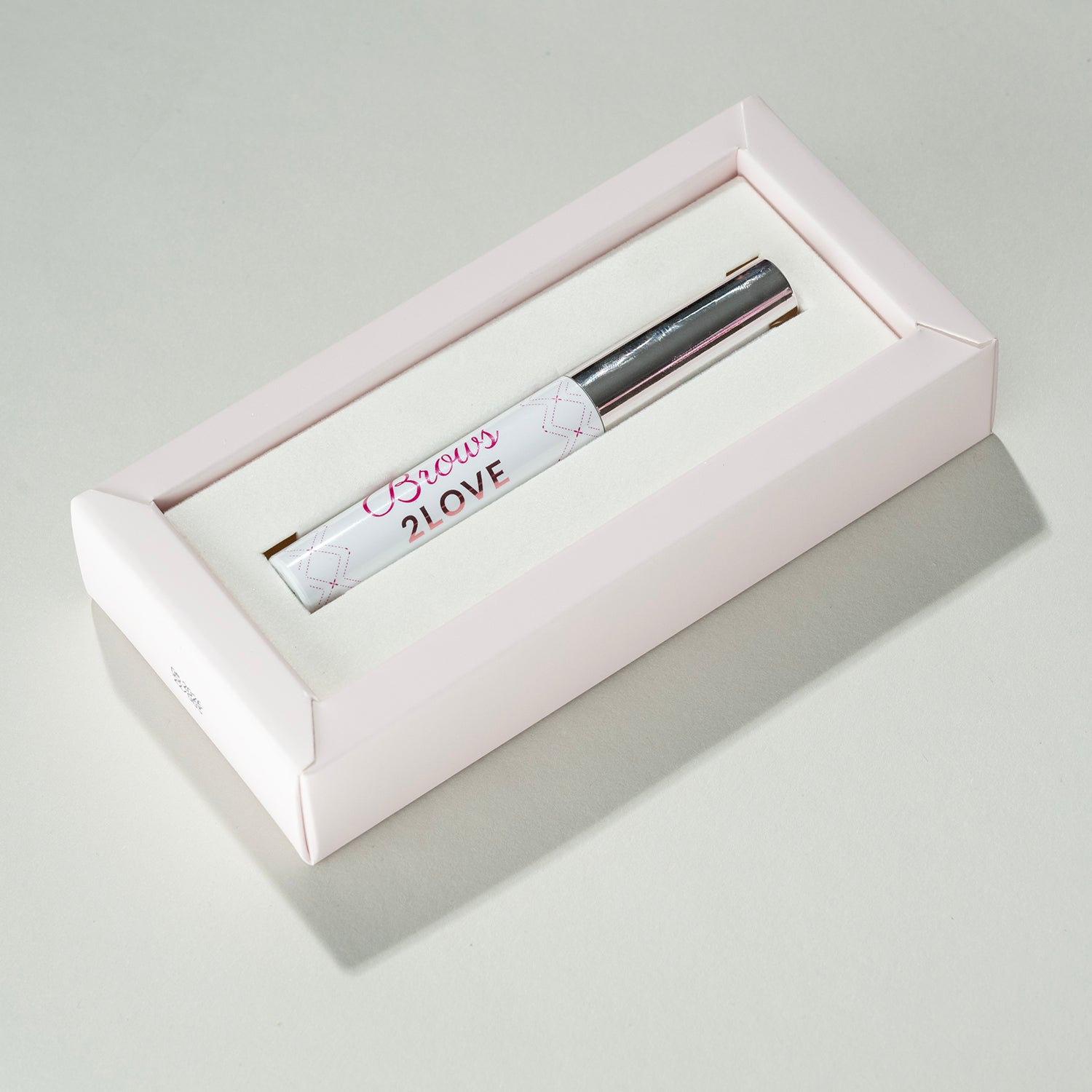 Brows to love growth serum 