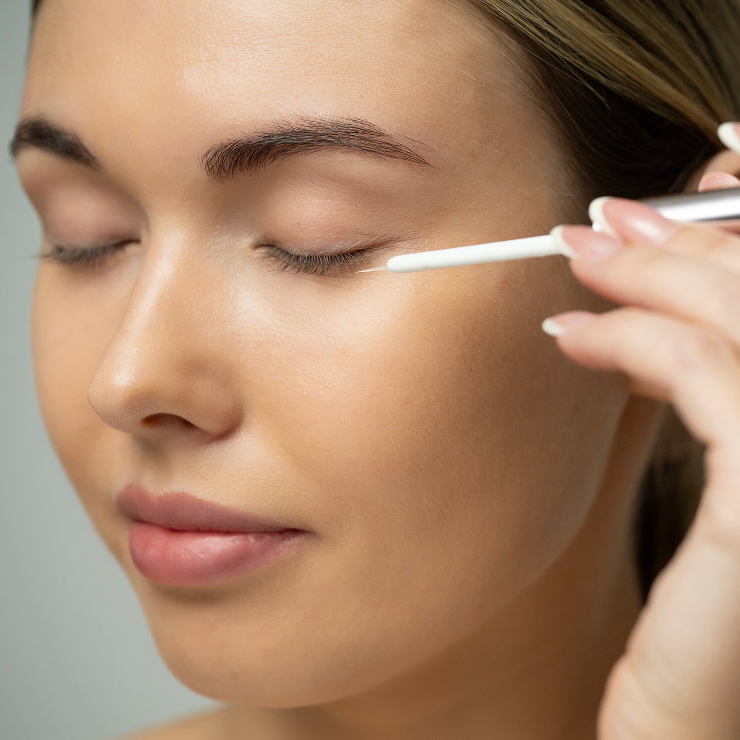 eyelash growth serum Lashes2Love